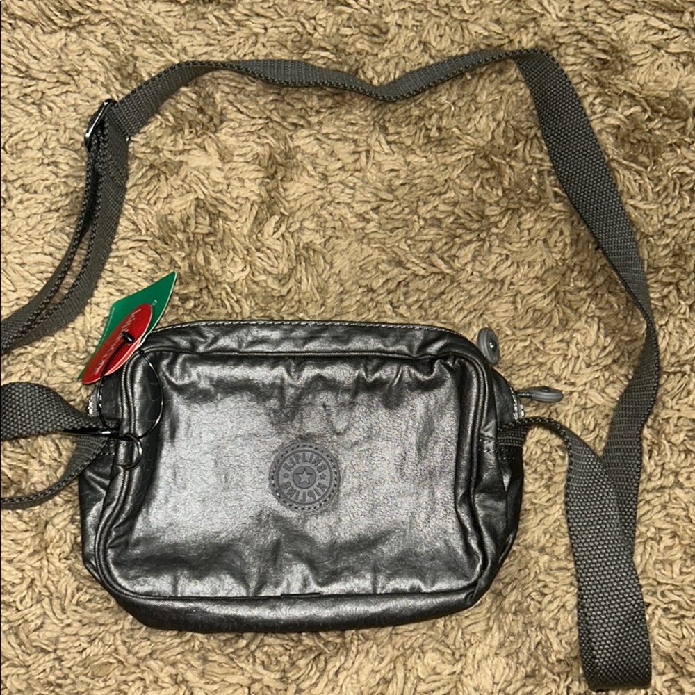NWT Kipling silver gray purse